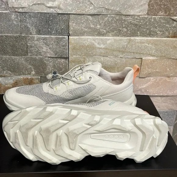 ECCO MX Women's Low Breathru Sneaker - Picture 12 of 12